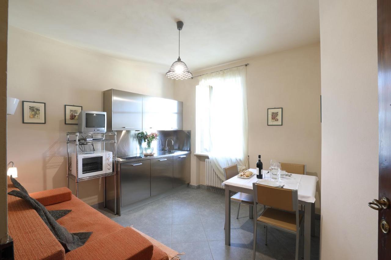 Locanda Dell' Orso Bevitore Verduno Exterior photo