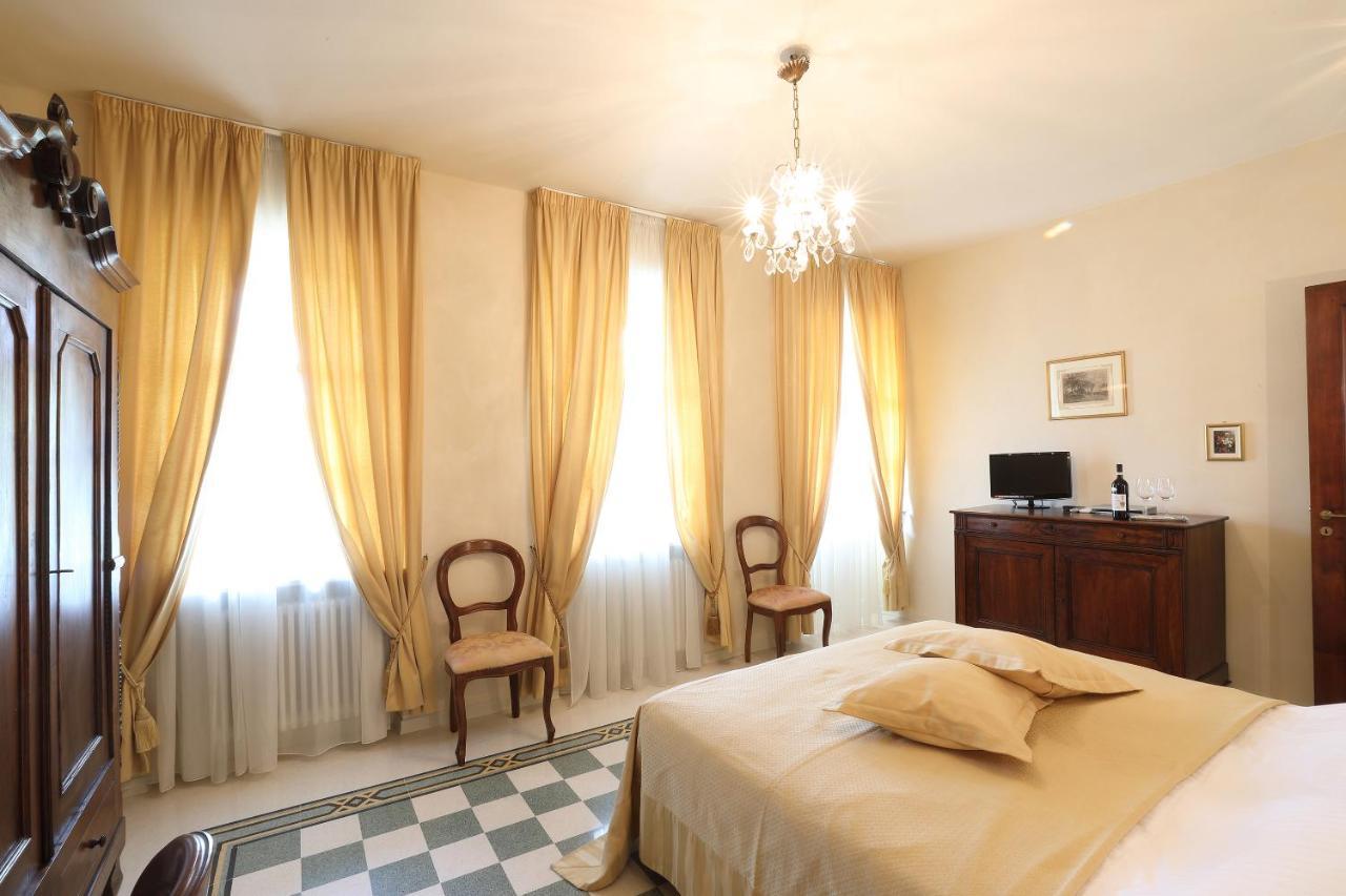 Locanda Dell' Orso Bevitore Bed & Breakfast Verduno Exterior photo