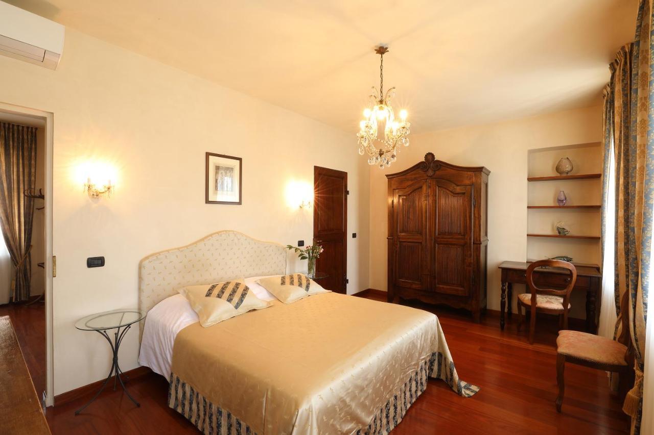 Locanda Dell' Orso Bevitore Bed & Breakfast Verduno Exterior photo