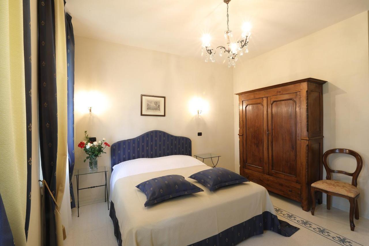 Locanda Dell' Orso Bevitore Bed & Breakfast Verduno Exterior photo