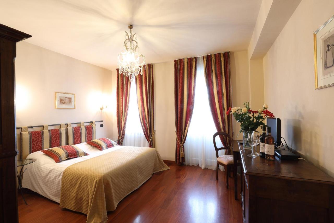 Locanda Dell' Orso Bevitore Verduno Exterior photo