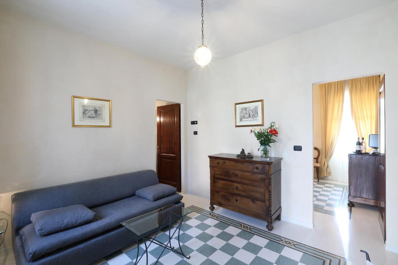 Locanda Dell' Orso Bevitore Verduno Exterior photo