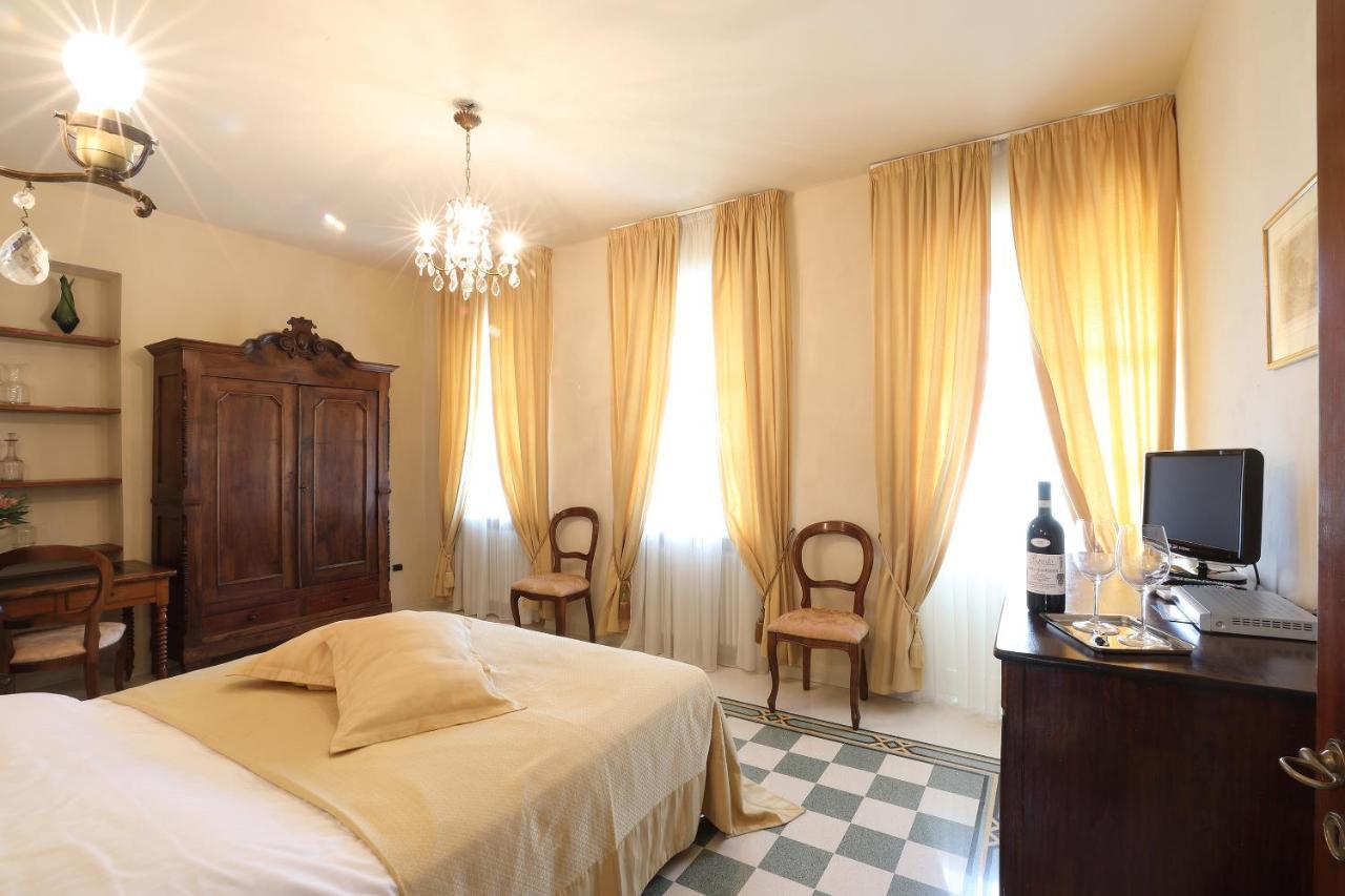 Locanda Dell' Orso Bevitore Bed & Breakfast Verduno Exterior photo