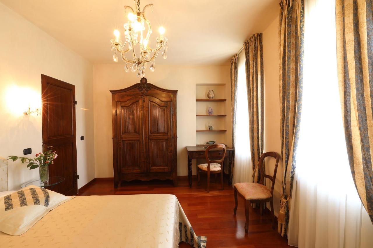 Locanda Dell' Orso Bevitore Bed & Breakfast Verduno Exterior photo