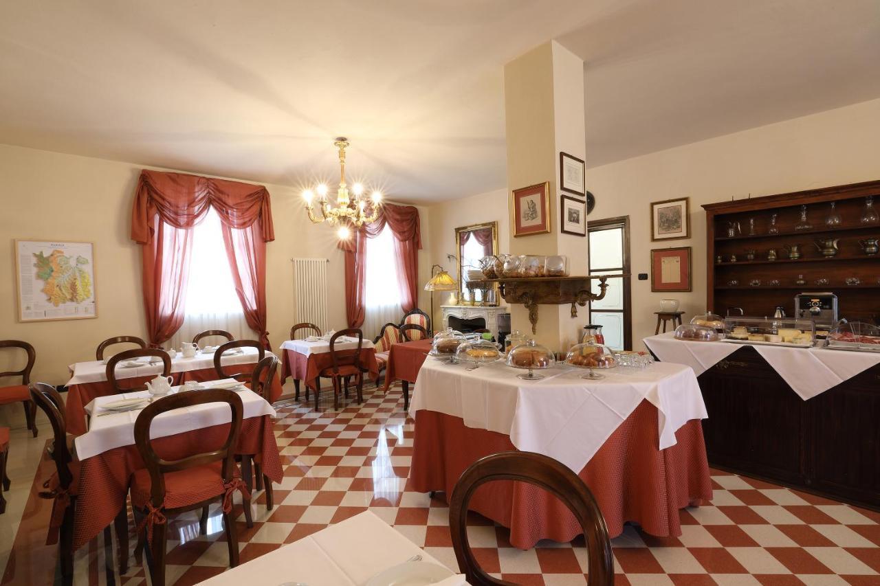 Locanda Dell' Orso Bevitore Verduno Exterior photo