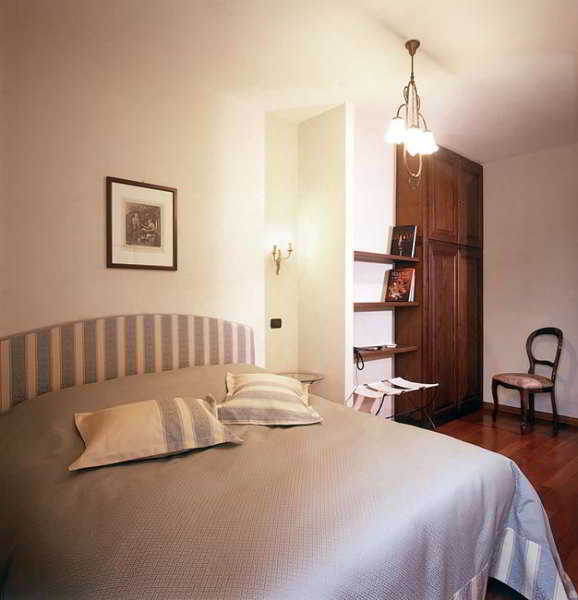 Locanda Dell' Orso Bevitore Bed & Breakfast Verduno Exterior photo